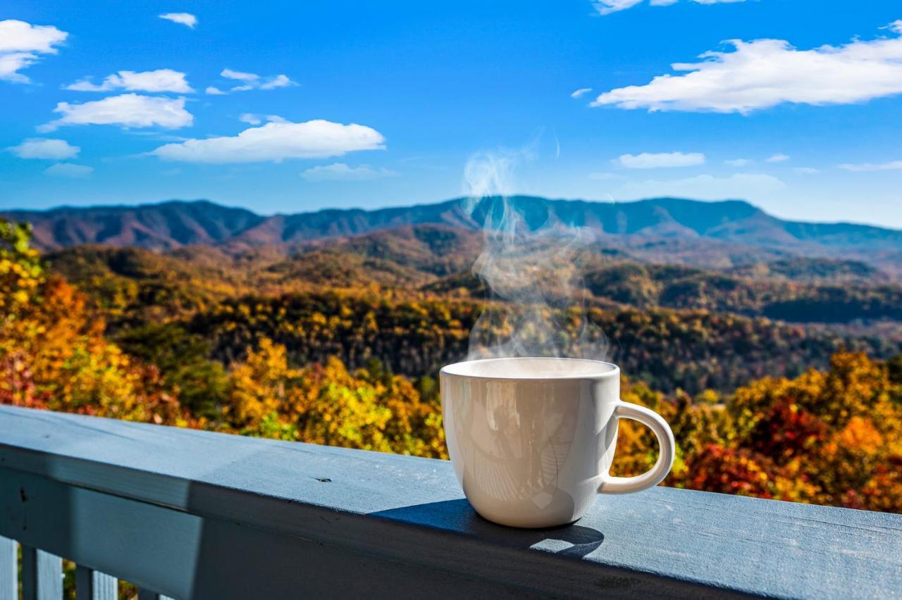 Barenberg Cabin - Secluded Unobstructed Panoramic Smoky Mountains View With Two Master Suites, Loft Game Room, And Hot Tub Gatlinburg Exterior foto