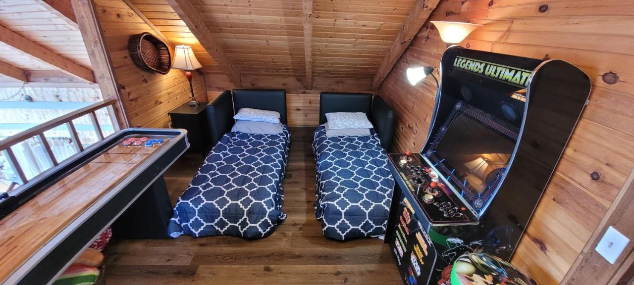 Barenberg Cabin - Secluded Unobstructed Panoramic Smoky Mountains View With Two Master Suites, Loft Game Room, And Hot Tub Gatlinburg Exterior foto
